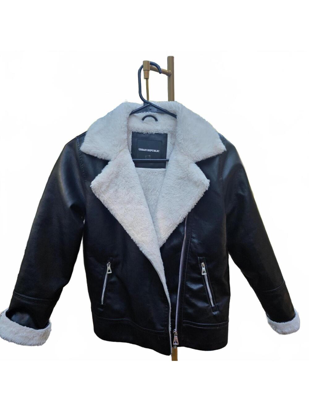 Medium Urban Republic black faux shearling jacket
